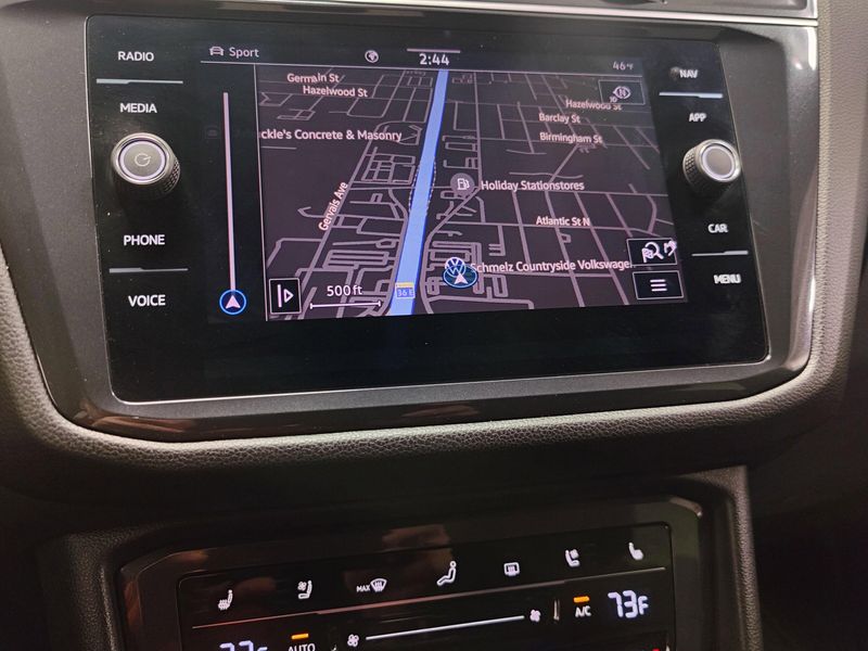 Used 2024 Volkswagen Tiguan AWD SEL R-Line w/Sunroof/NavImage 7