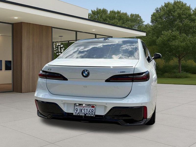Used 2024 BMW i7 xDrive60Image 9