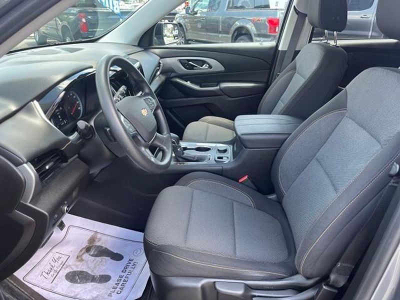 2021 Chevrolet Traverse LS