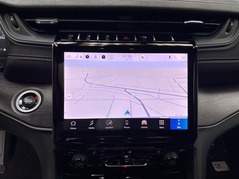 New 2025 Jeep Grand Cherokee Limited 4x4Image 15