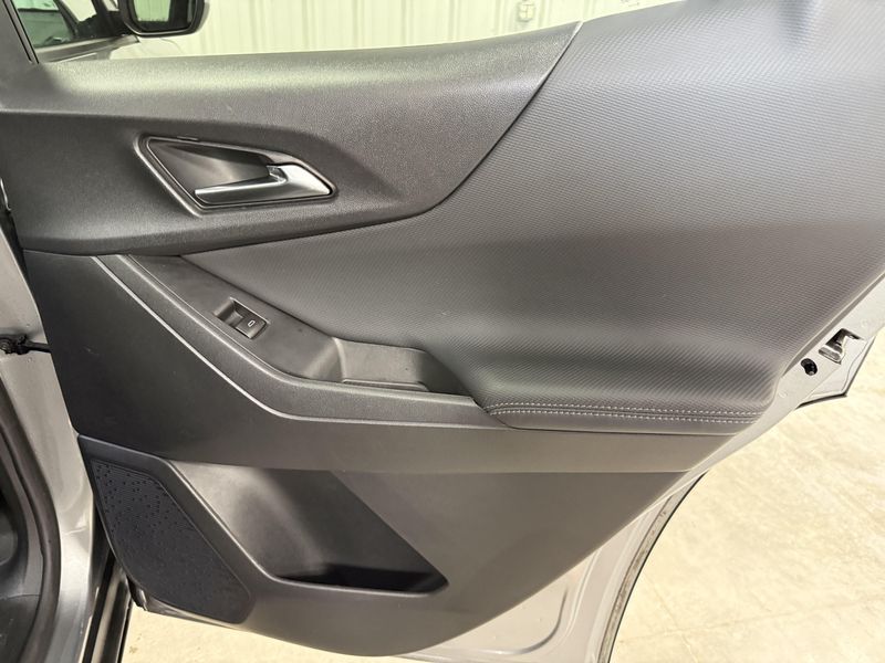 Used 2026 Chevrolet Equinox AWD LTImage 8