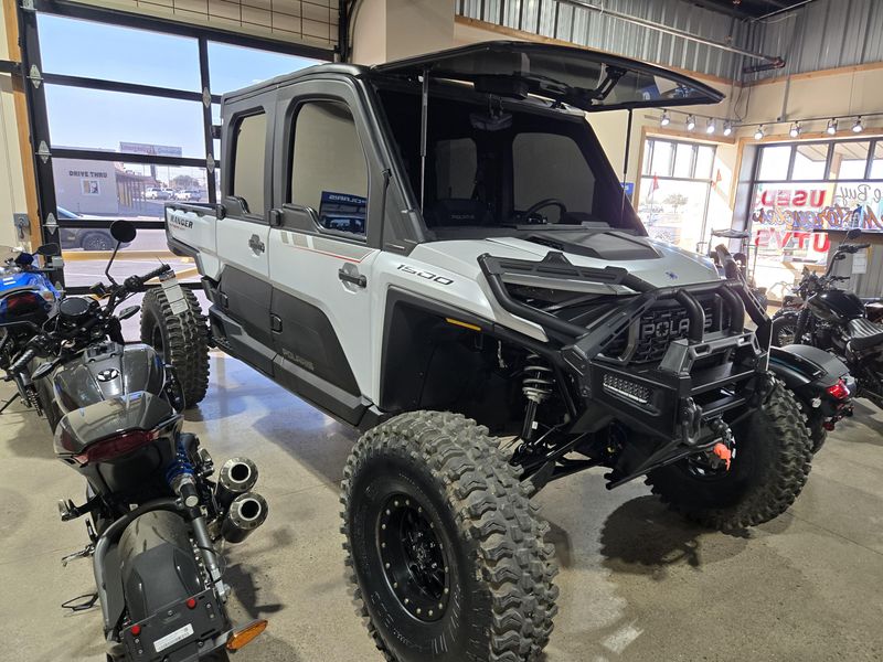 2025 Polaris RANGER CREW XD 1500 NORTHSTAR EDITION ULTIMATE GHOST WHITE METALLIC SMOKEImage 2