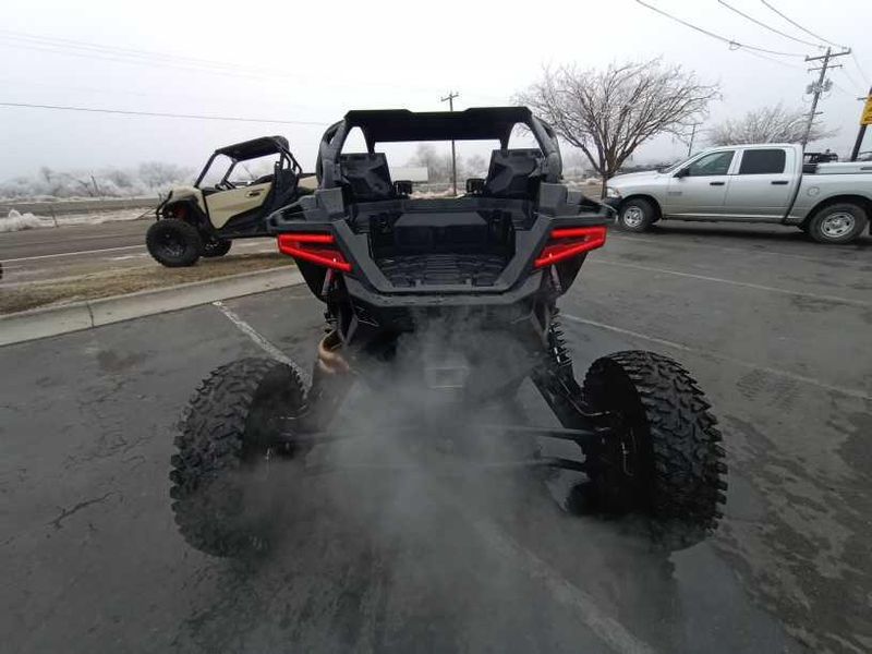 2025 Polaris RZR PRO R ULT 