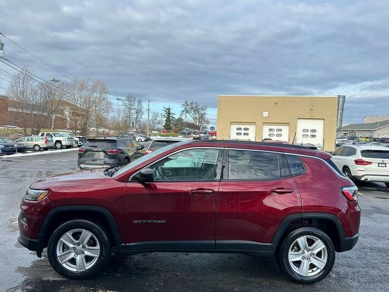 2022 Jeep Compass LatitudeImage 9