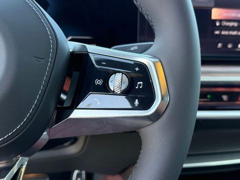 New 2026 BMW i7 xDrive60Image 21