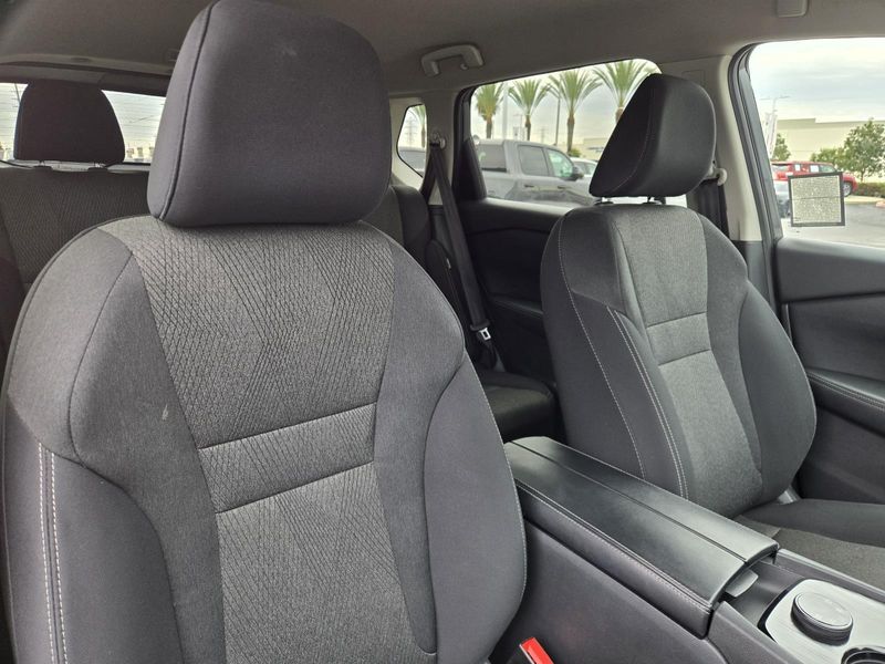 Used 2024 Nissan Rogue AWD SV