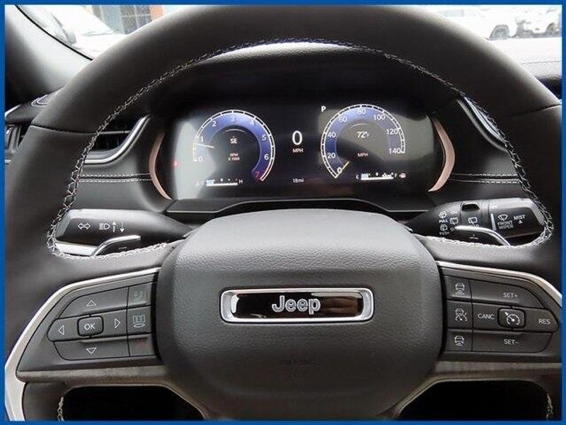2025 Jeep Grand Cherokee LimitedImage 16