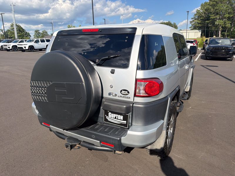 Used 2007 Toyota FJ Cruiser Image 15