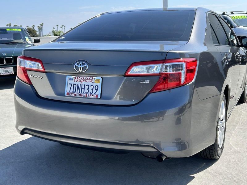 2014 Toyota Camry LEImage 5