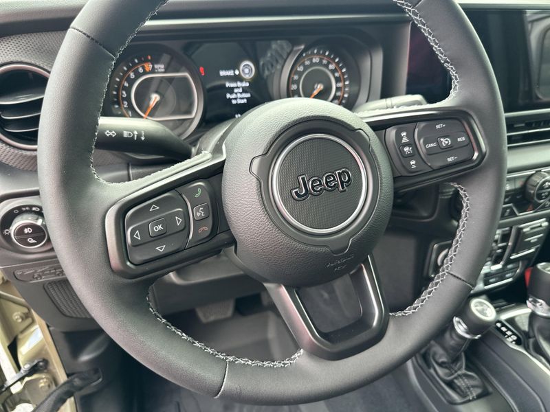 New 2025 Jeep Gladiator Rubicon X 4x4Image 22