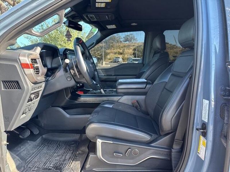 2023 Ford F-150 Raptor photo 11