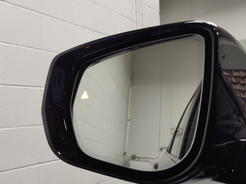 2024 Jeep Grand Cherokee L Limited Black 4x4 w/Suroof/Lux Tech IIImage 9