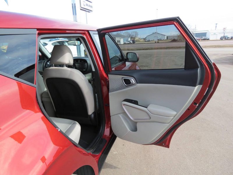2023 Kia Soul LX 4dr CrossoverImage 26