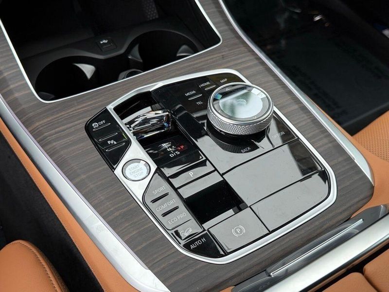 New 2026 BMW X5 M60iImage 25