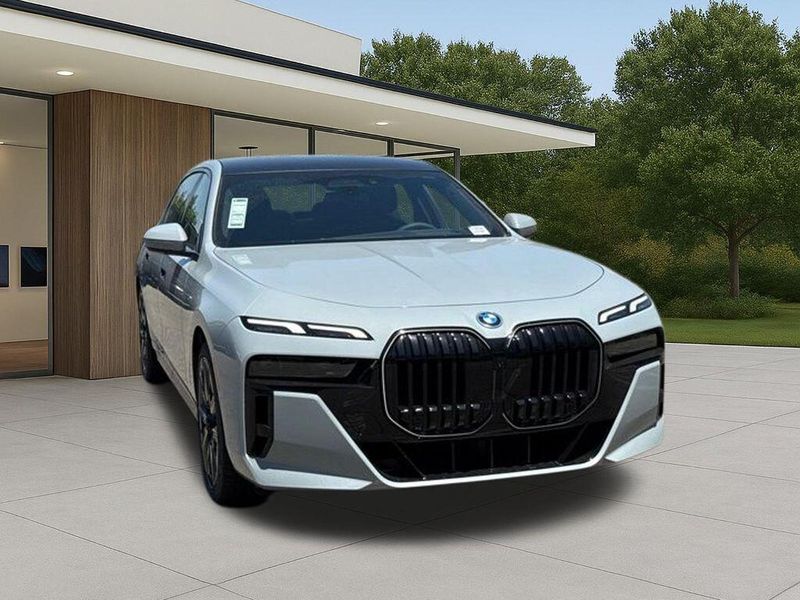New 2026 BMW 7 Series 750e xDriveImage 5