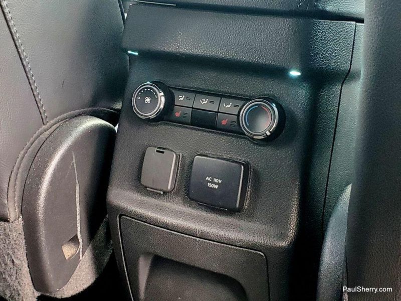 2014 Ford Explorer LimitedImage 29