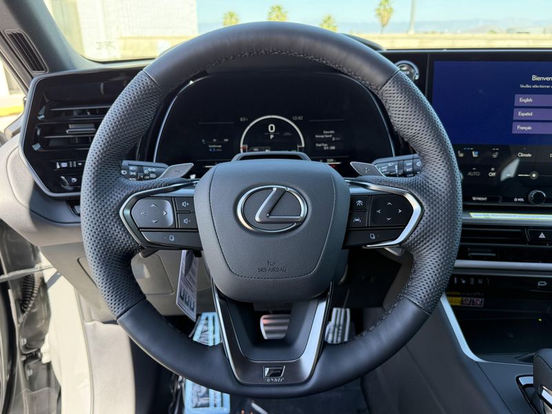 New 2026 Lexus TX 500h F SPORT Performance LuxuryImage 21