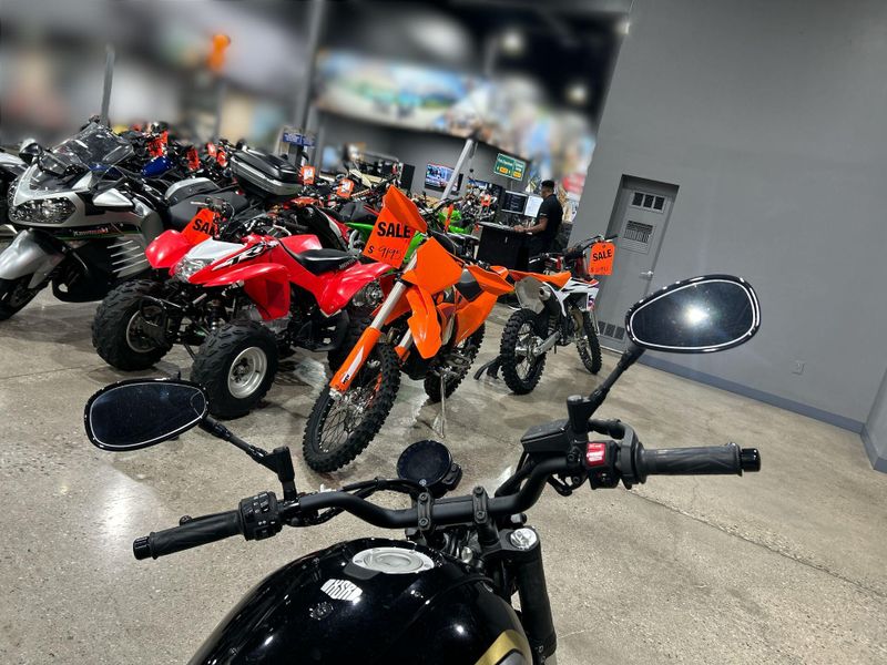 Used 2023 Yamaha XSR700 Image 22