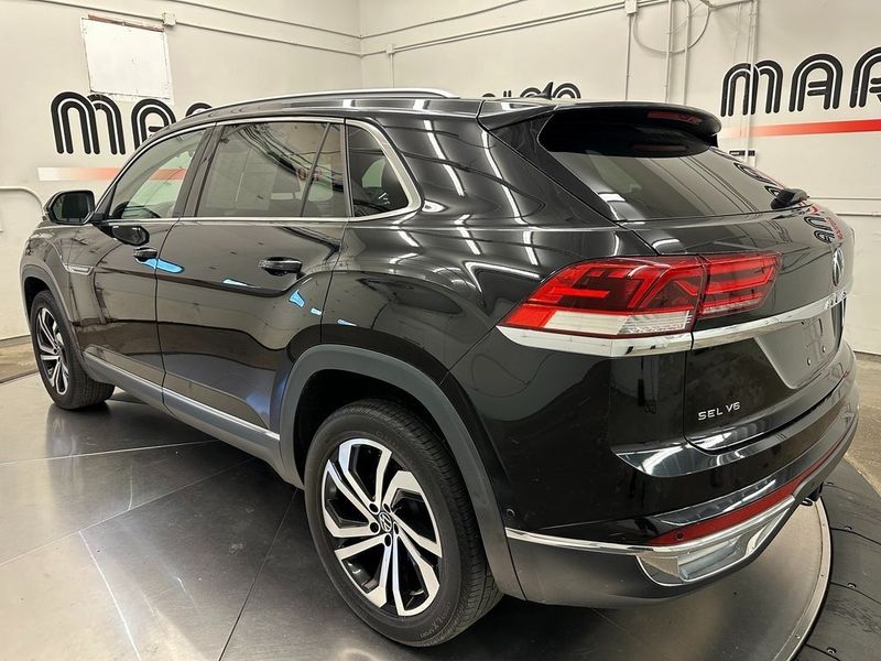 2021 Volkswagen Atlas Cross Sport 3.6L V6 SEL PremiumImage 17