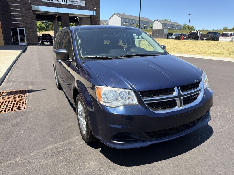 Used 2016 Dodge Grand Caravan SEImage 5