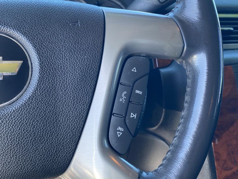 Used 2011 Chevrolet Tahoe LTImage 25