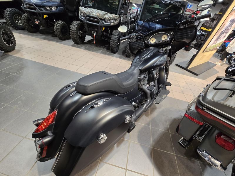 2016 Indian Motorcycle CHIEFTAIN DARK HORSE 49S THUNDER BLACK SMOKE Image 5