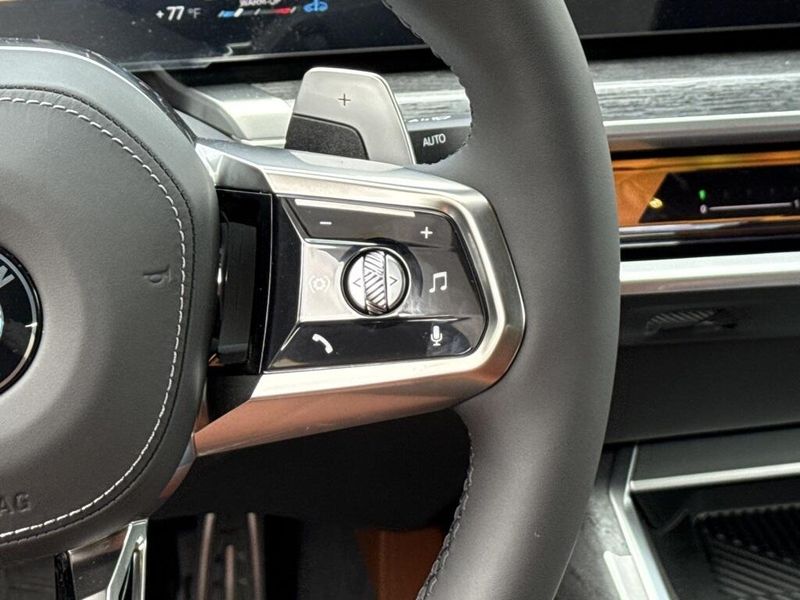 2025 BMW 7 Series 760i xDriveImage 24