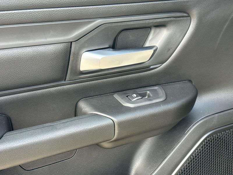 New 2026 RAM 1500 Express Crew Cab 4x4 5'7' Box