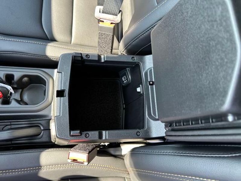 2025 Jeep Gladiator High Tide 4x4