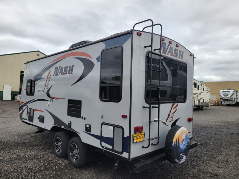 Used 2018 NASH 17K Image 5