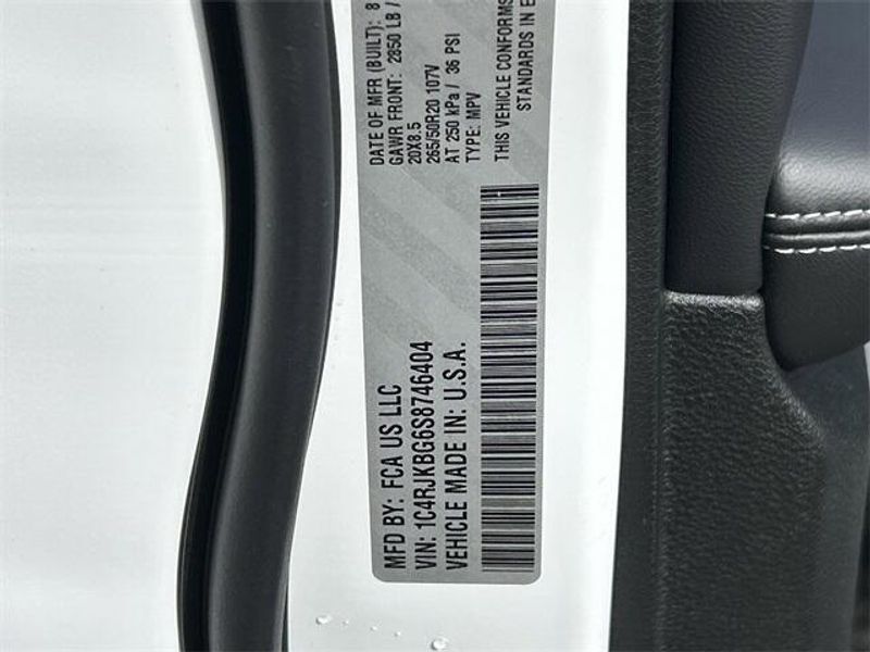 New 2025 Jeep Grand Cherokee L Limited 4x4Image 24