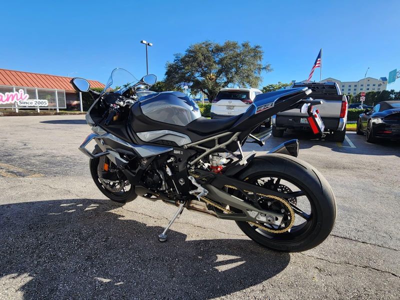 2026 BMW S 1000 RRImage 6
