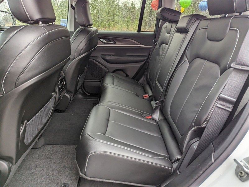 2023 Jeep Grand Cherokee Limited 4x4Image 14