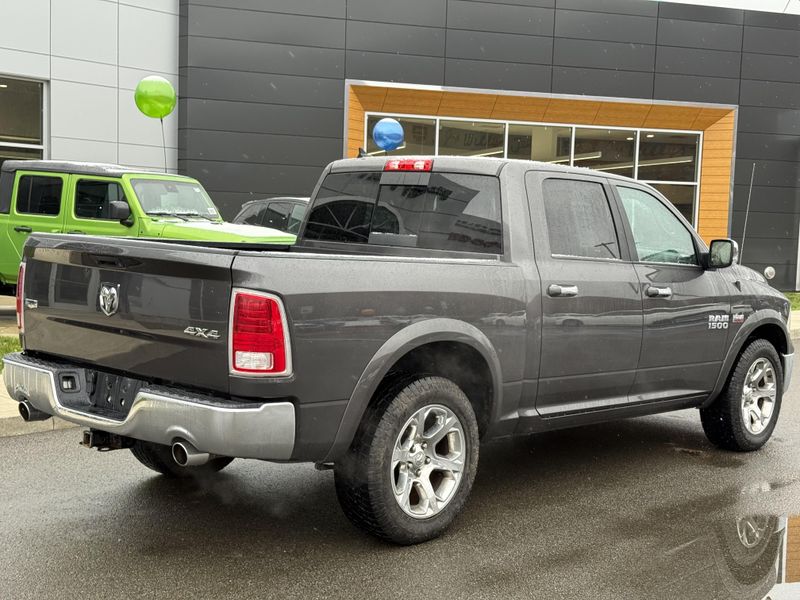 2018 Ram 1500 Laramie photo 2
