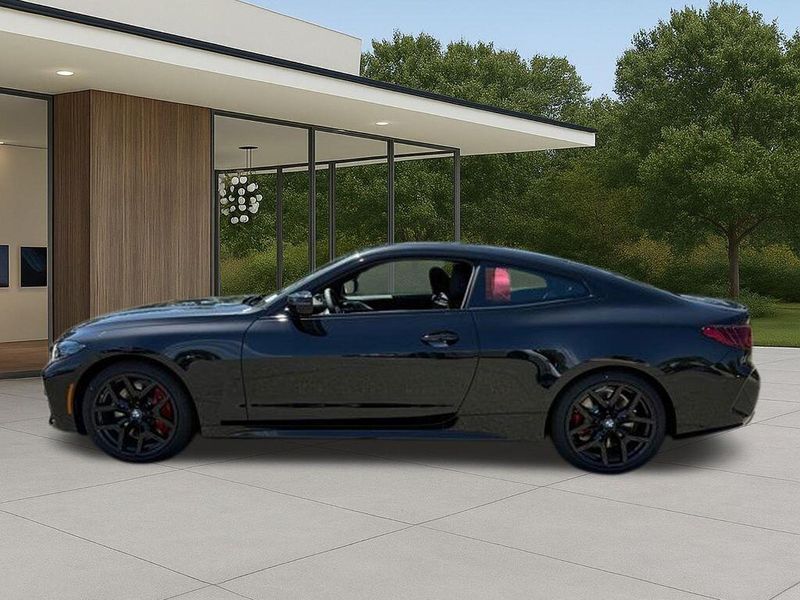 New 2026 BMW 4 Series M440iImage 13