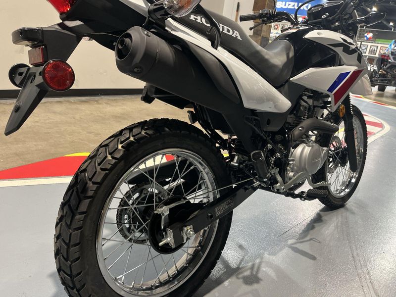 New 2025 Honda XR150L Image 17