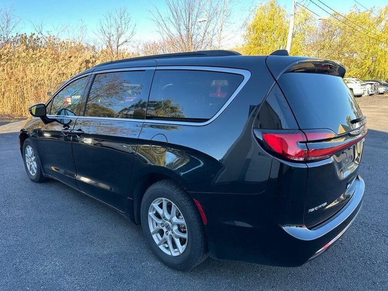 2022 Chrysler Pacifica Touring LImage 15