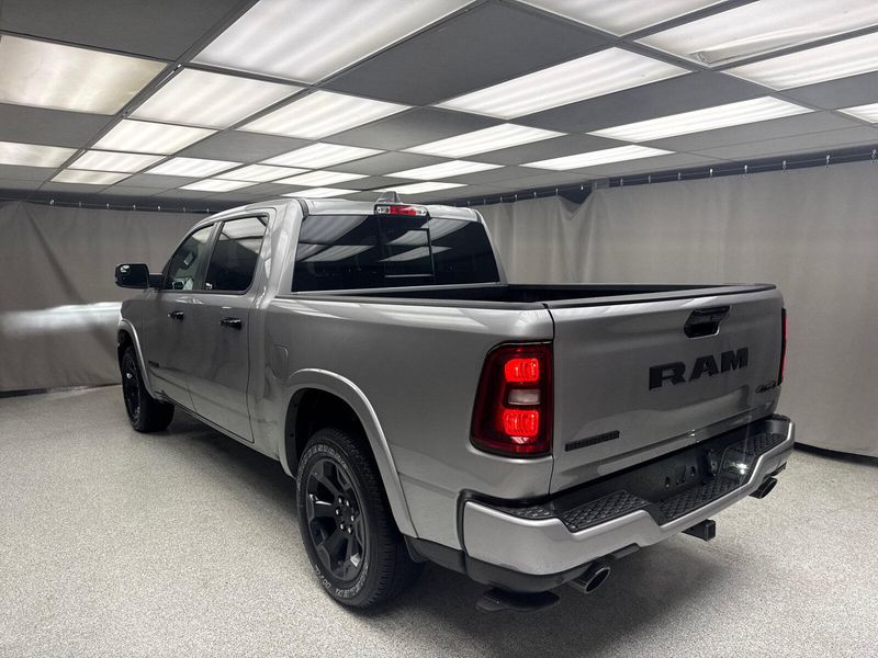 2025 RAM 1500 Big Horn Crew Cab 4x4 5