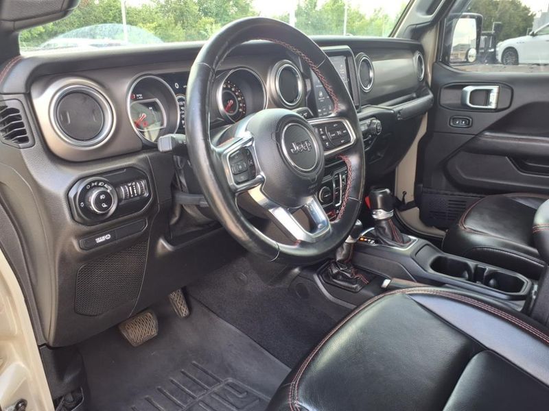 Used 2020 Jeep Gladiator RubiconImage 15
