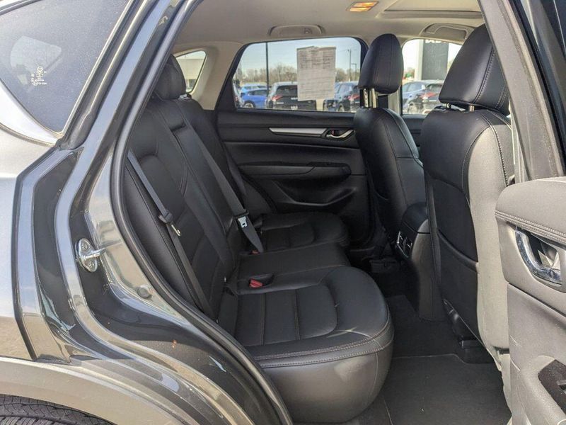 2023 Mazda CX-5 2.5 S Preferred PackageImage 15