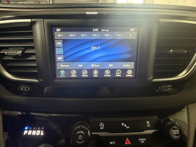 Used 2018 Chrysler Pacifica Touring LImage 27