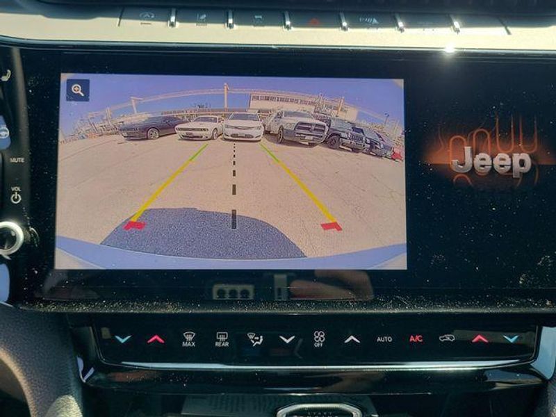 New 2026 Jeep Grand Cherokee L Limited 4x2