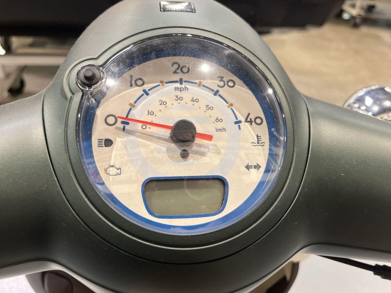 New 2024 Honda Metropolitan Image 11
