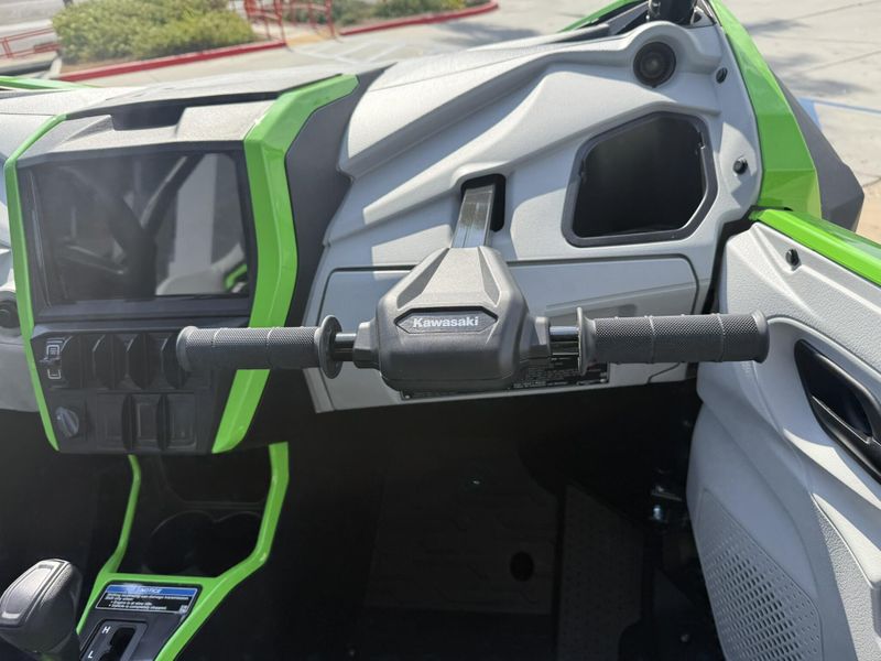 New 2026 Kawasaki TERYX5 H2 DELUXE ES Image 16