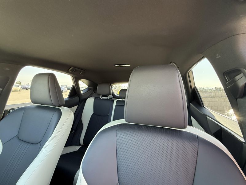 2024 Lexus NX 250Image 21