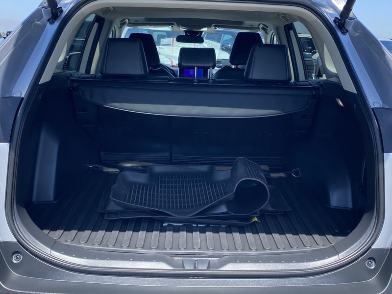 2024 Toyota RAV4 XLE PremiumImage 15
