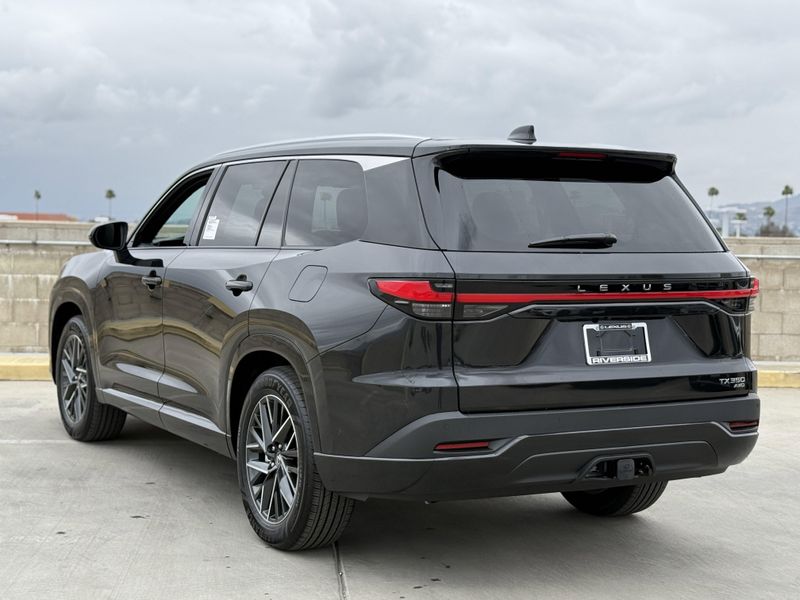 2025 Lexus TX Image 10