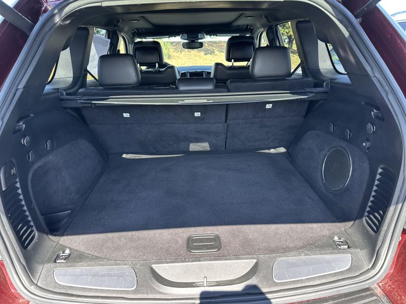 Used 2018 Jeep Grand Cherokee LimitedImage 14