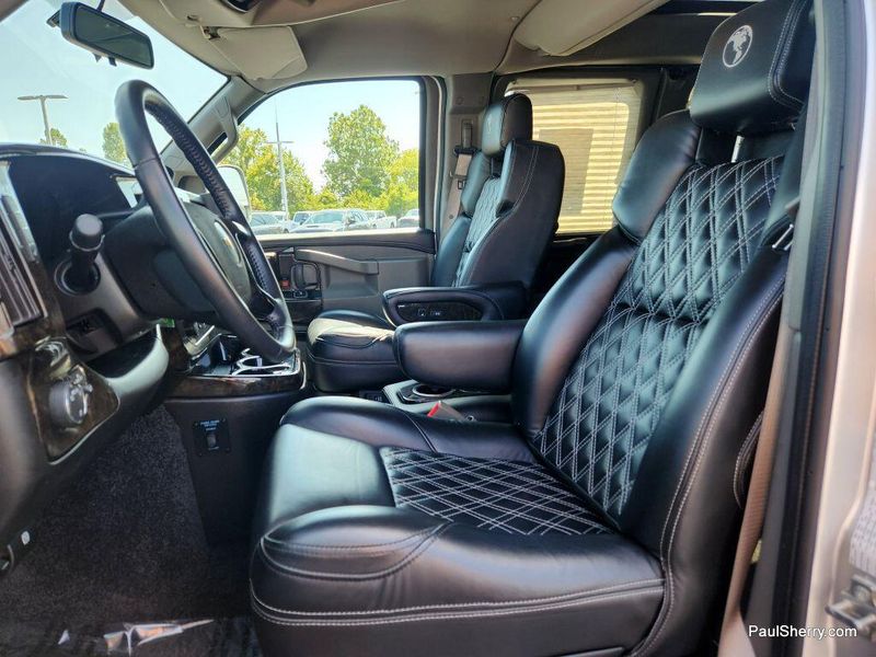 2023 Chevrolet Express 2500 Cargo photo 24