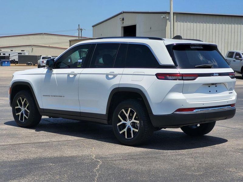 2023 Jeep Grand Cherokee LimitedImage 4